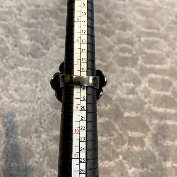 Crystal Rhodium Flower Ring - Picture 7 of 7